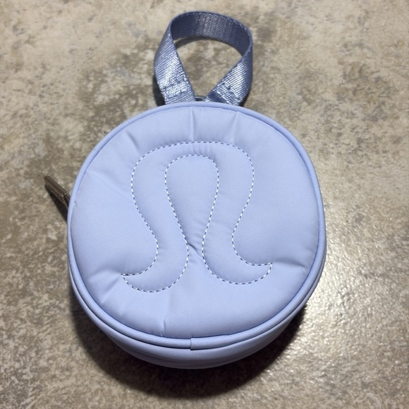 Lululemon Logo Pouch - Picture 4 of 12